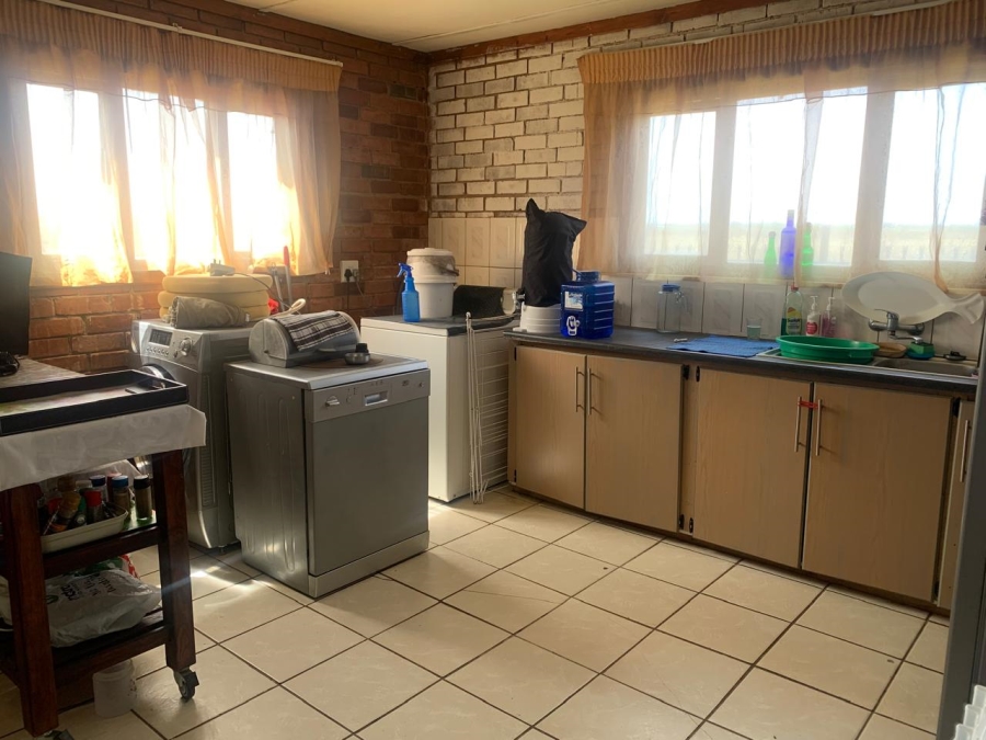 Commercial Property for Sale in Levins Estate Free State
